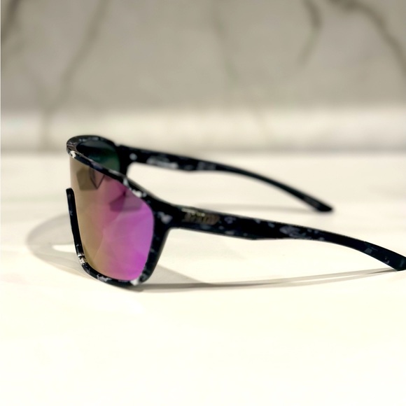 Smith Bobcat Sunglasses - Picture 2 of 2